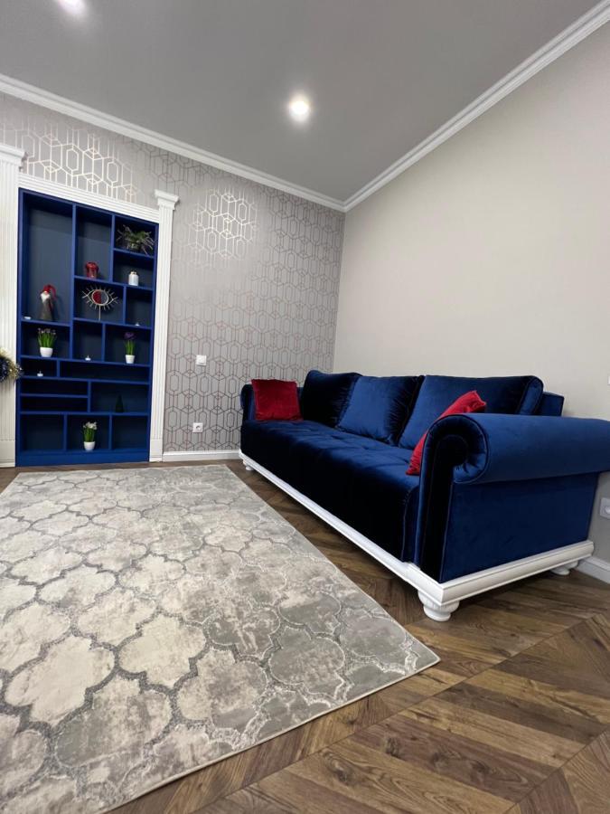 Delux Apartment In リヴィウ エクステリア 写真